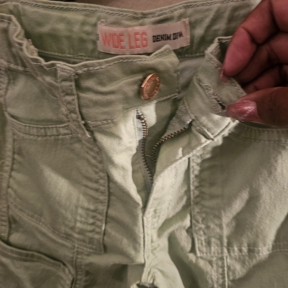 Trendy Kids' Mint Green Wide Leg Utility Jeans - Picture 11 of 13